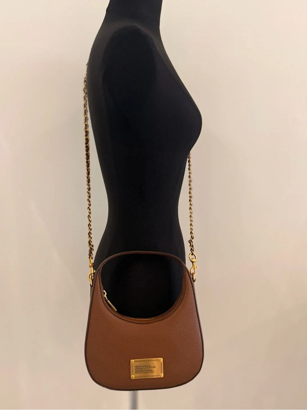 NWT Marc Jacobs small crescent bag - cognac